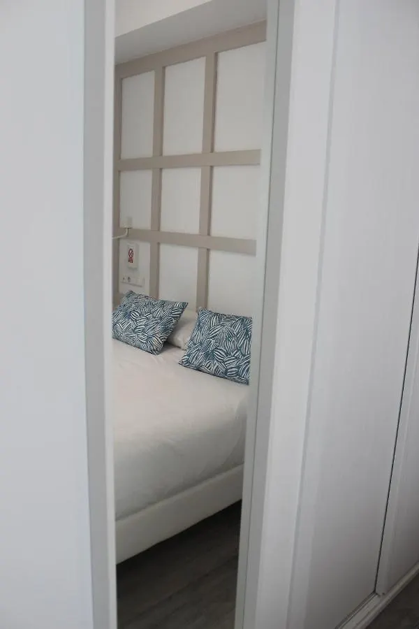Hotel Boutique Teatro Romano Málaga 2*,